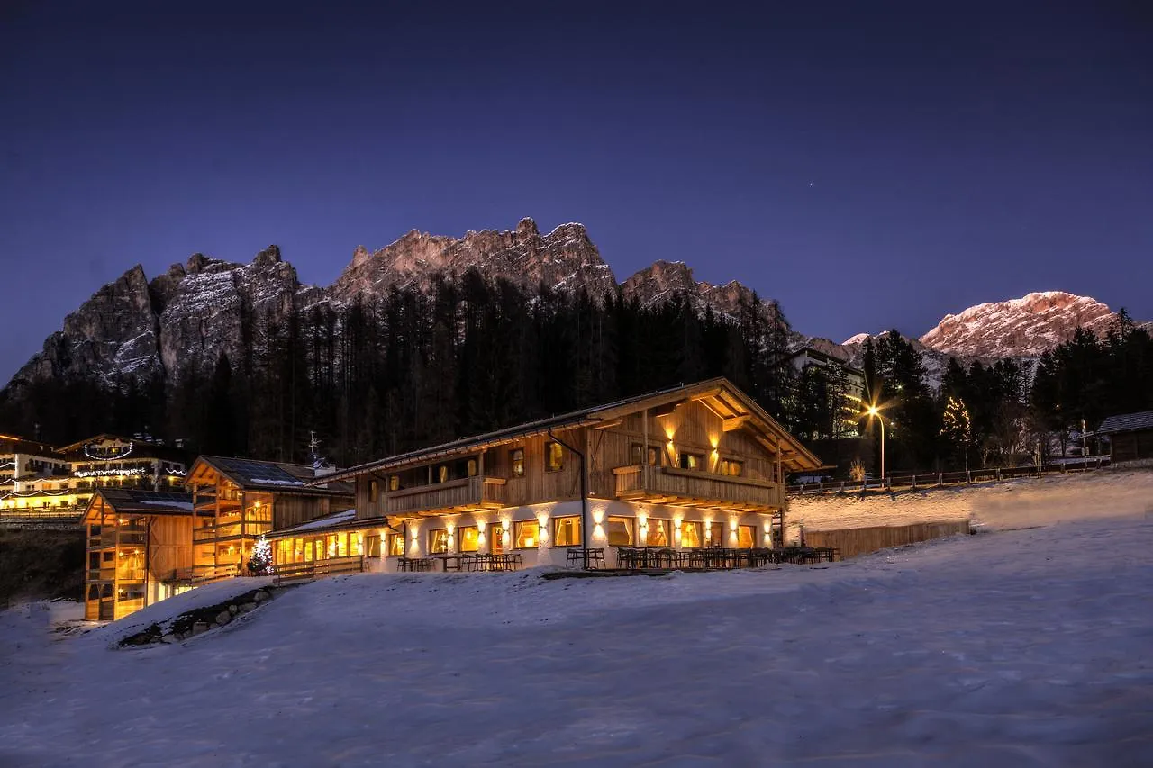 Dolomiti Lodge Alvera Cortina d'Ampezzo Hotel